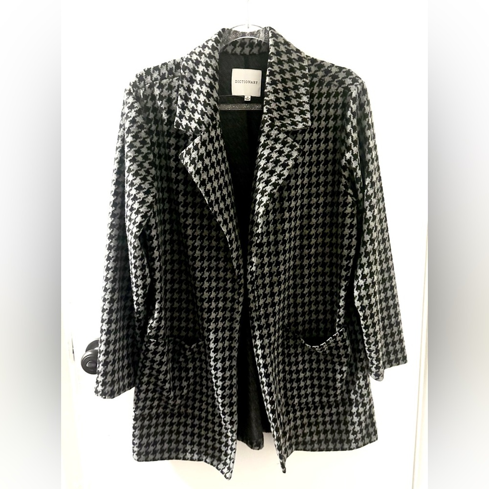 Black and Grey Houndstooth Coat